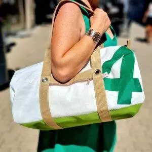 sac de voyage en voile recyclée n°4 vert